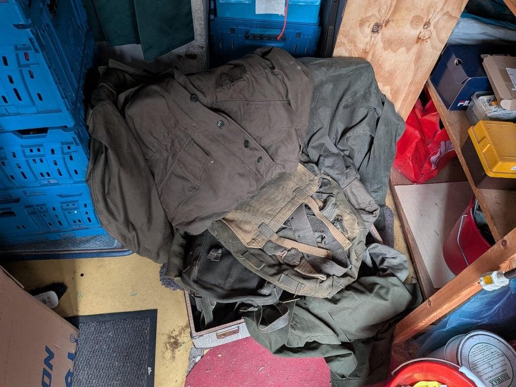 koffer met KL Materiaal, Ophalen of Verzenden, Landmacht, Nederland, Kleding of Schoenen