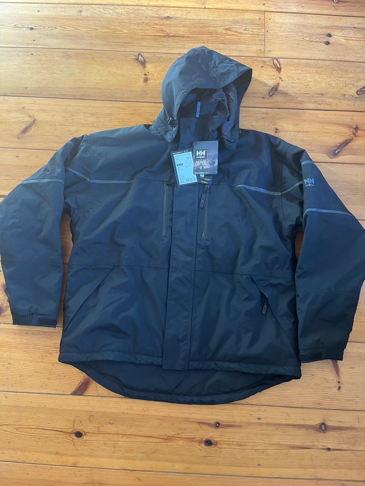 Nieuwe Helly Hansen Workwear Winterjas type Kiruna- maat xxl, Helly Hansen, Zwart, Nieuw, Overige maten