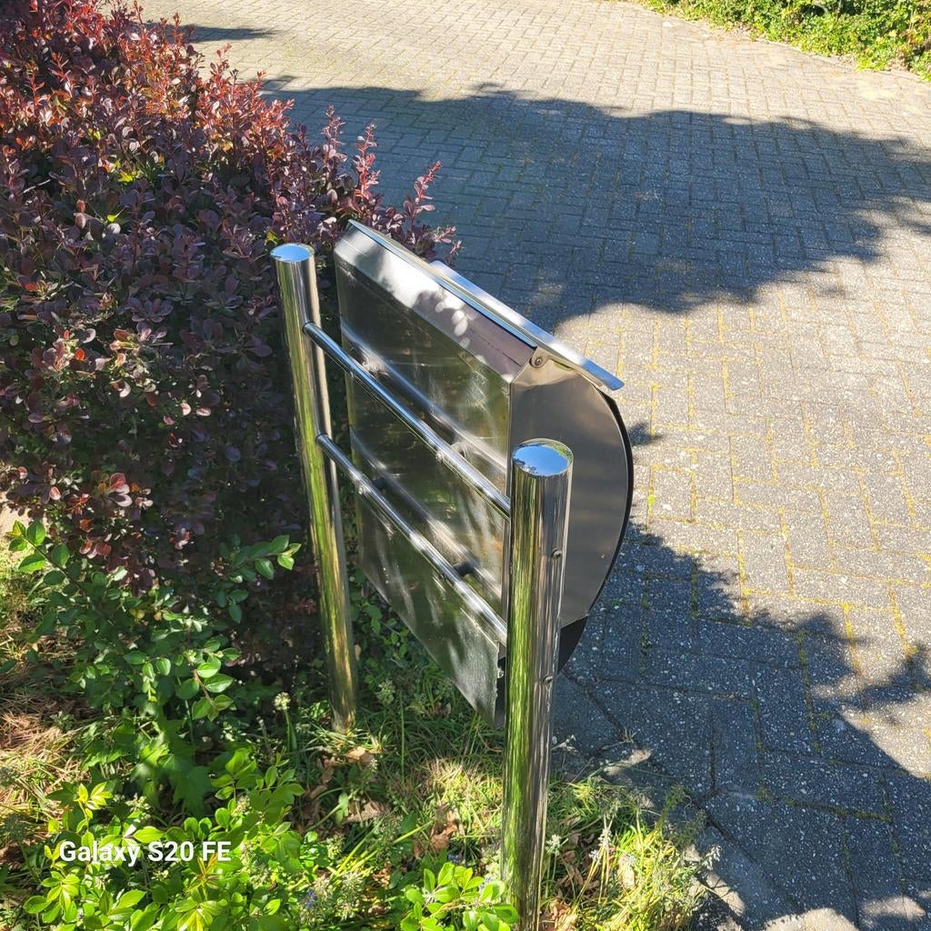 RVS Brievenbus - Staand model met huisnummer 14, Ophalen of Verzenden, Zo goed als nieuw, Rvs, Staande brievenbus