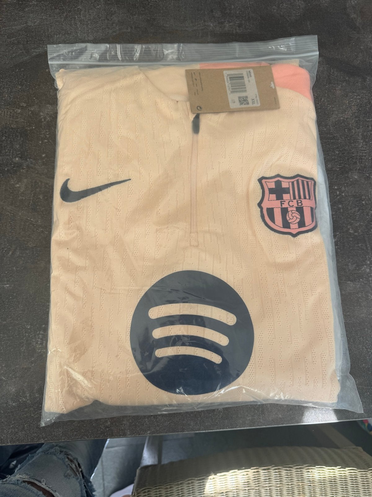 Nike FC Barcelona Trainingsshirt - Nieuw met labels, Kleding | Heren, Ophalen of Verzenden, Nieuw, Maat 56/58 (XL), Overige kleuren