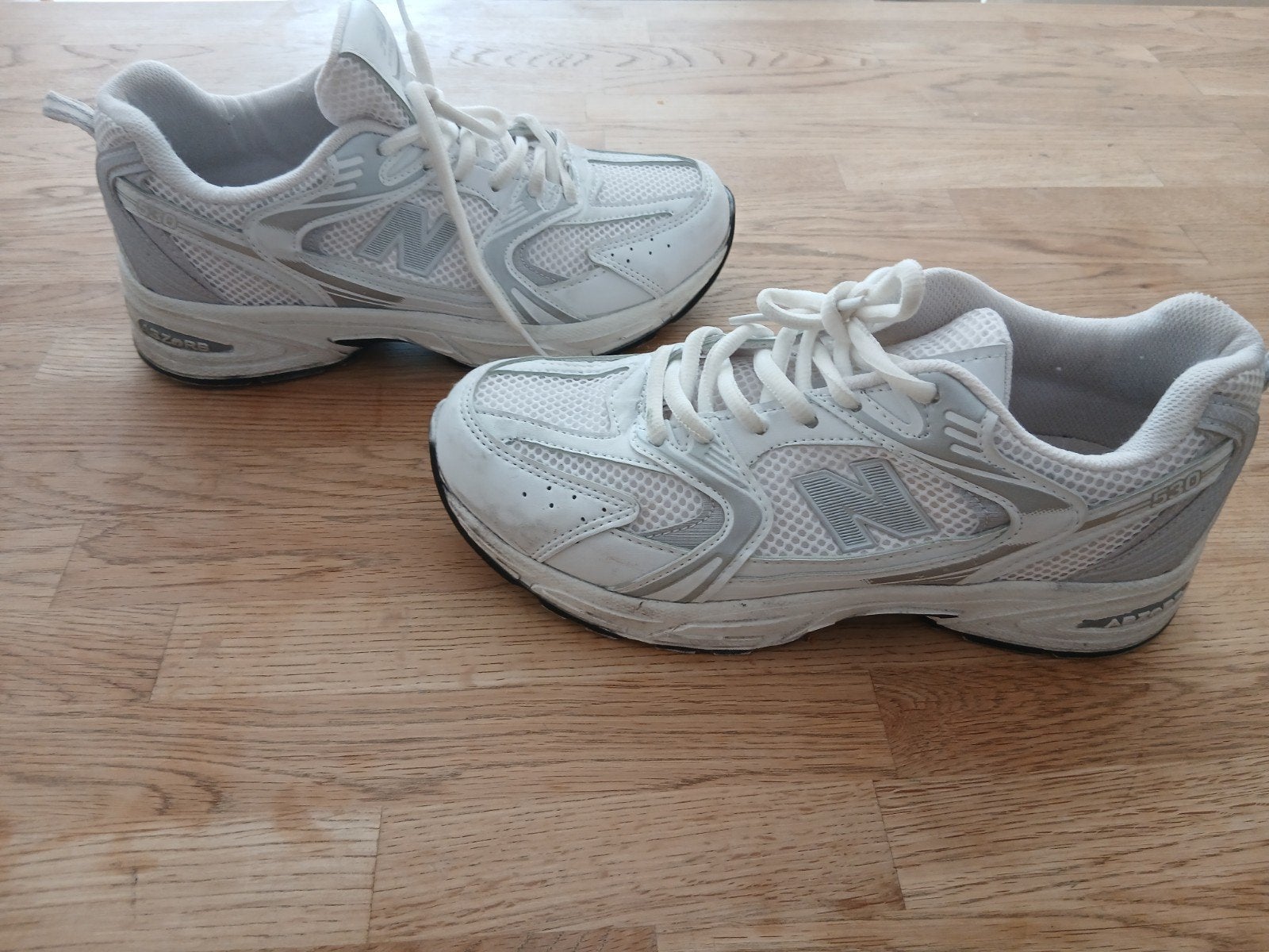 New Balance hardloopschoenen wit - maat 40, New Balance, Ophalen of Verzenden, Zo goed als nieuw, Wit