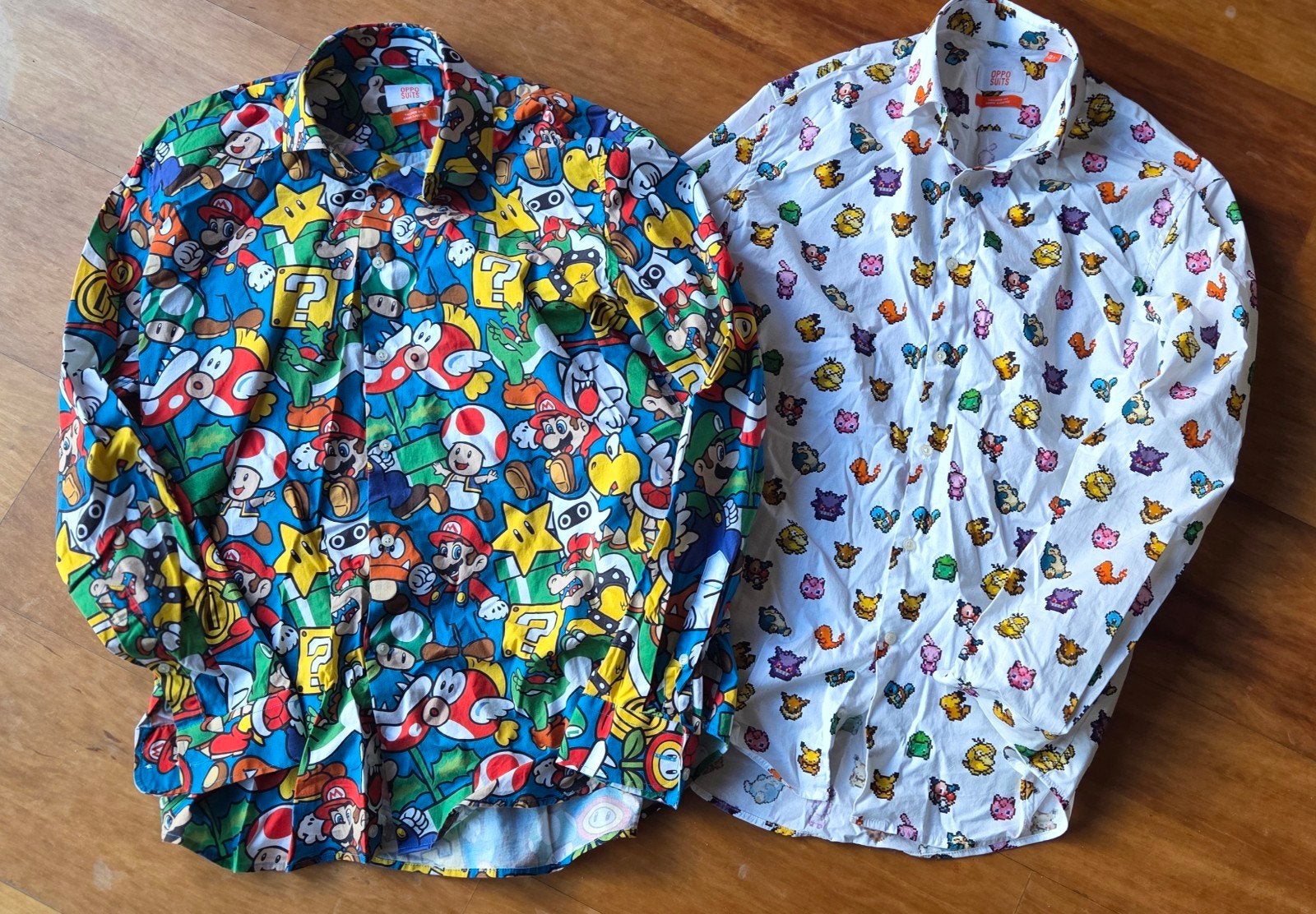 OppoSuits Blouses: Mario en Pokémon (maat M), Blauw, Zo goed als nieuw, OppoSuits, Halswijdte 39/40 (M)