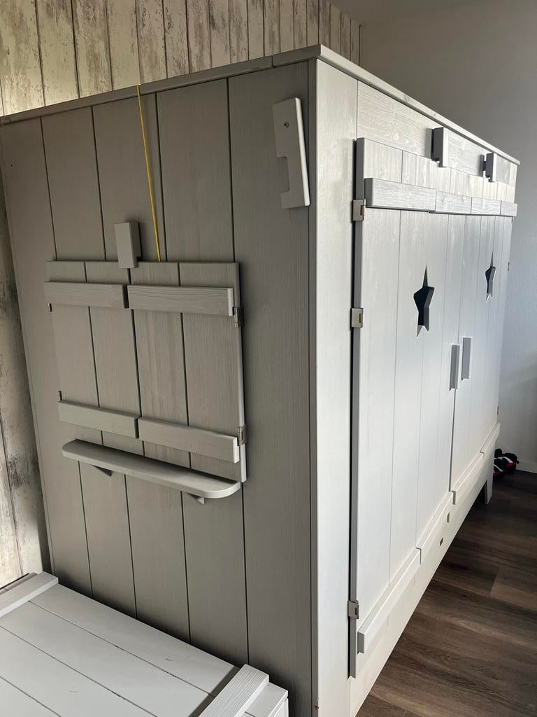 Uniek “bedstee” bed, Kinderen en Baby's, Kinderkamer | Bedden, Ophalen, 85 tot 100 cm, Zo goed als nieuw, Lattenbodem