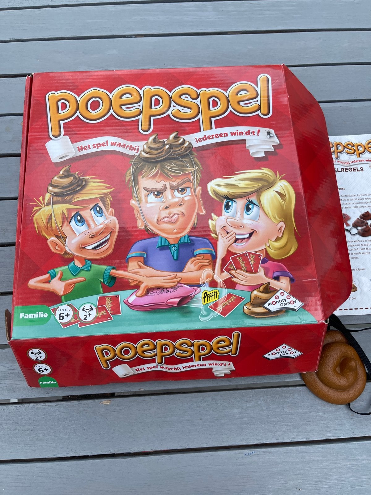 Poepspel: Het hilarische spel waarbij iedereen windt!, Een of twee spelers, Ophalen of Verzenden, Zo goed als nieuw