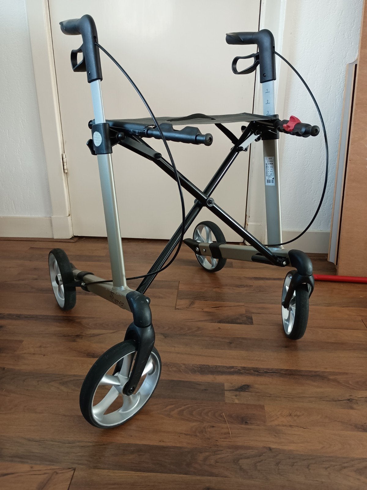 Rehasense Server rollator, Diversen, Ophalen, Gebruikt
