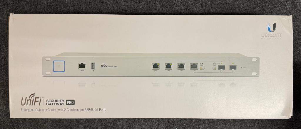 Ubiquiti UniFi USG-PRO-4 Router, Ophalen of Verzenden, Gebruikt, Router, Ubiquiti