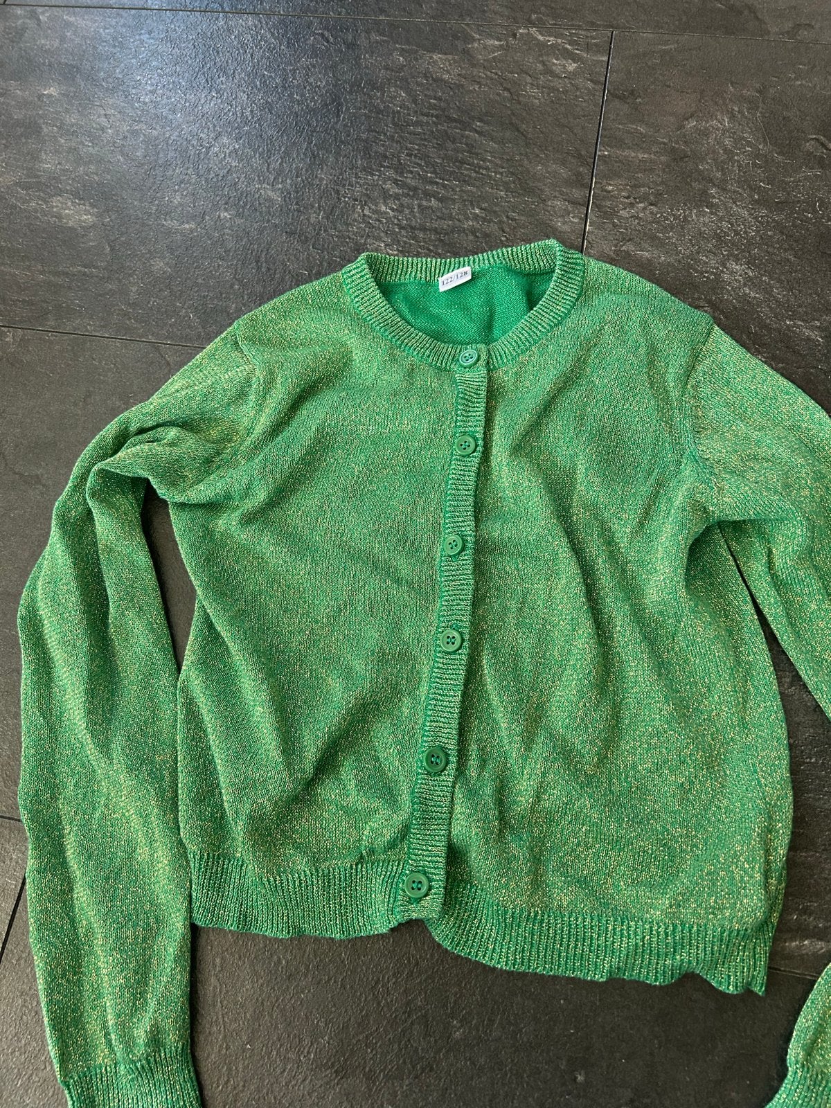 Groen Vestje met Gouden Glitter - Maat 122/128, Ophalen of Verzenden, Gebruikt, Meisje, Trui of Vest
