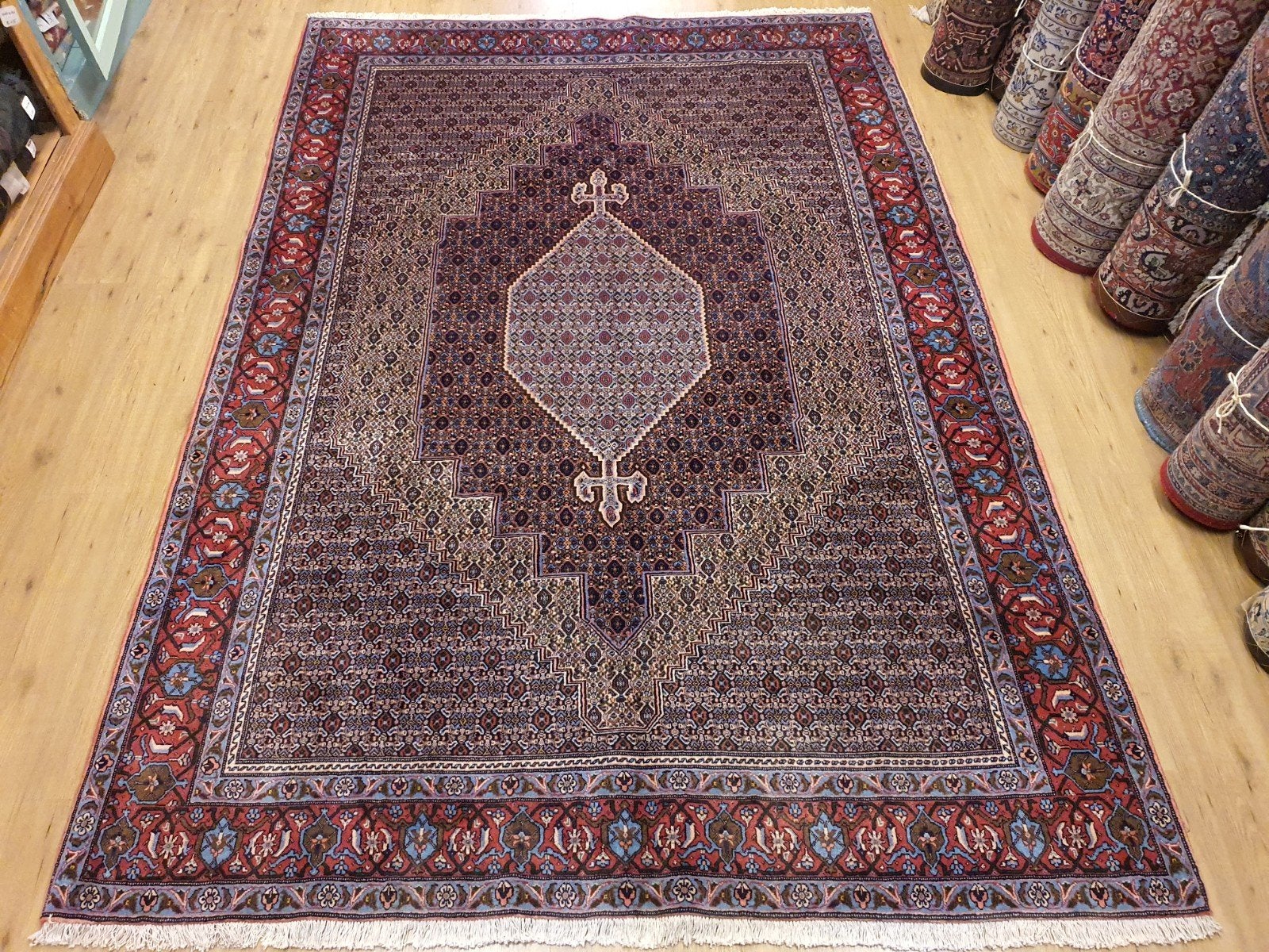 Vintage handgeknoopt perzisch tapijt senneh 302x196, Info@SlatsAntiek.nl, Tweedehands, Perzisch, 150 tot 200 cm