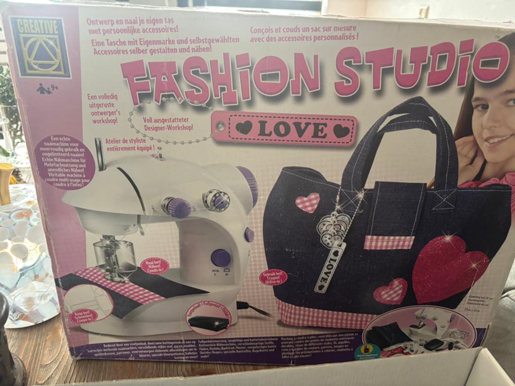 Creative Fashion Studio Naaimachine voor Kinderen, Ophalen of Verzenden, Zo goed als nieuw, Knutselen