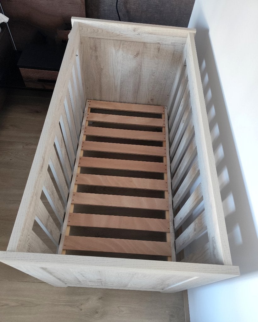 Foto 4 van Baby bed and mattress