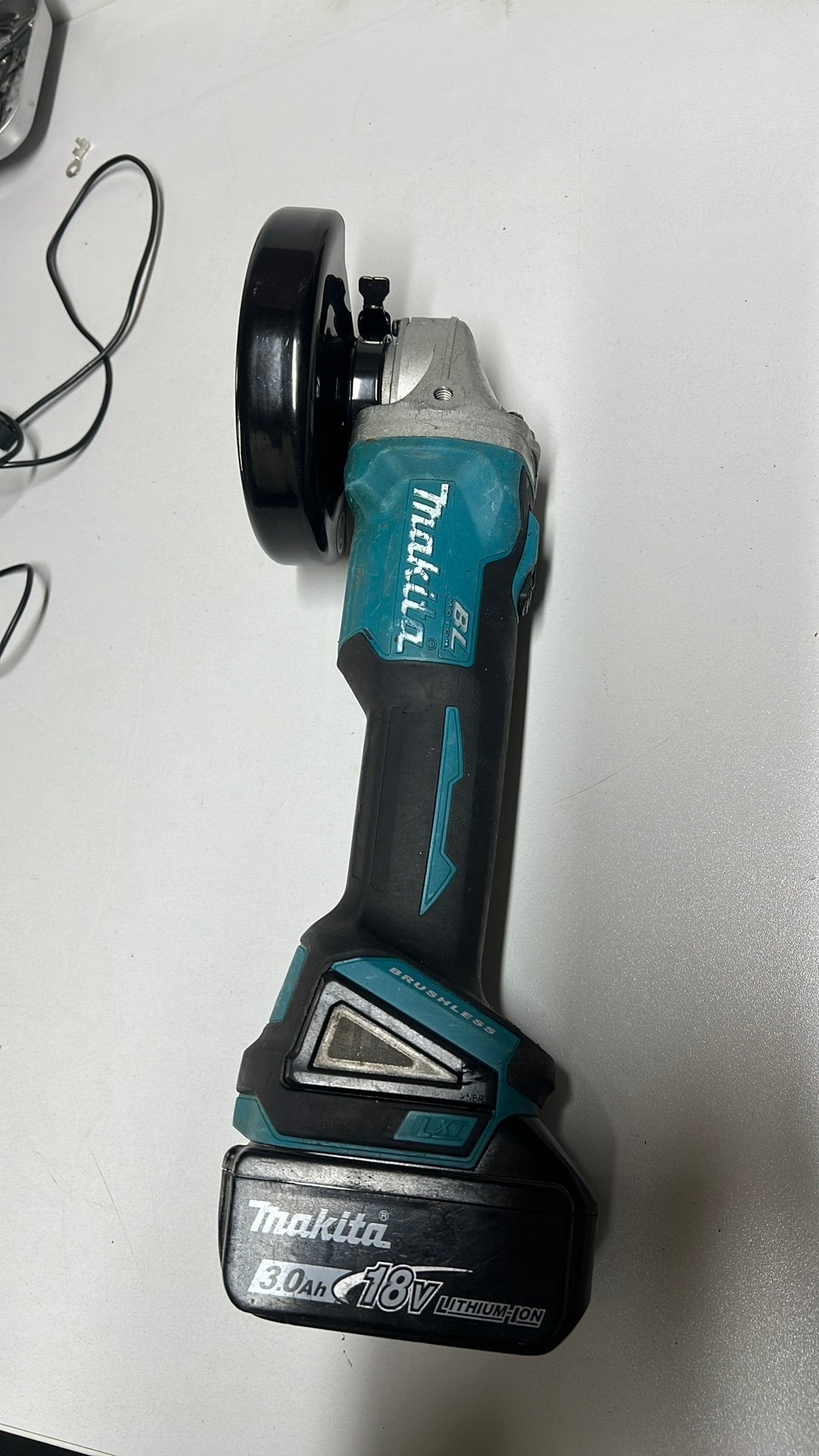 Makita slijptool DGA504, Ophalen of Verzenden, Zo goed als nieuw, 1000 watt of meer, Haakse handslijpmachine