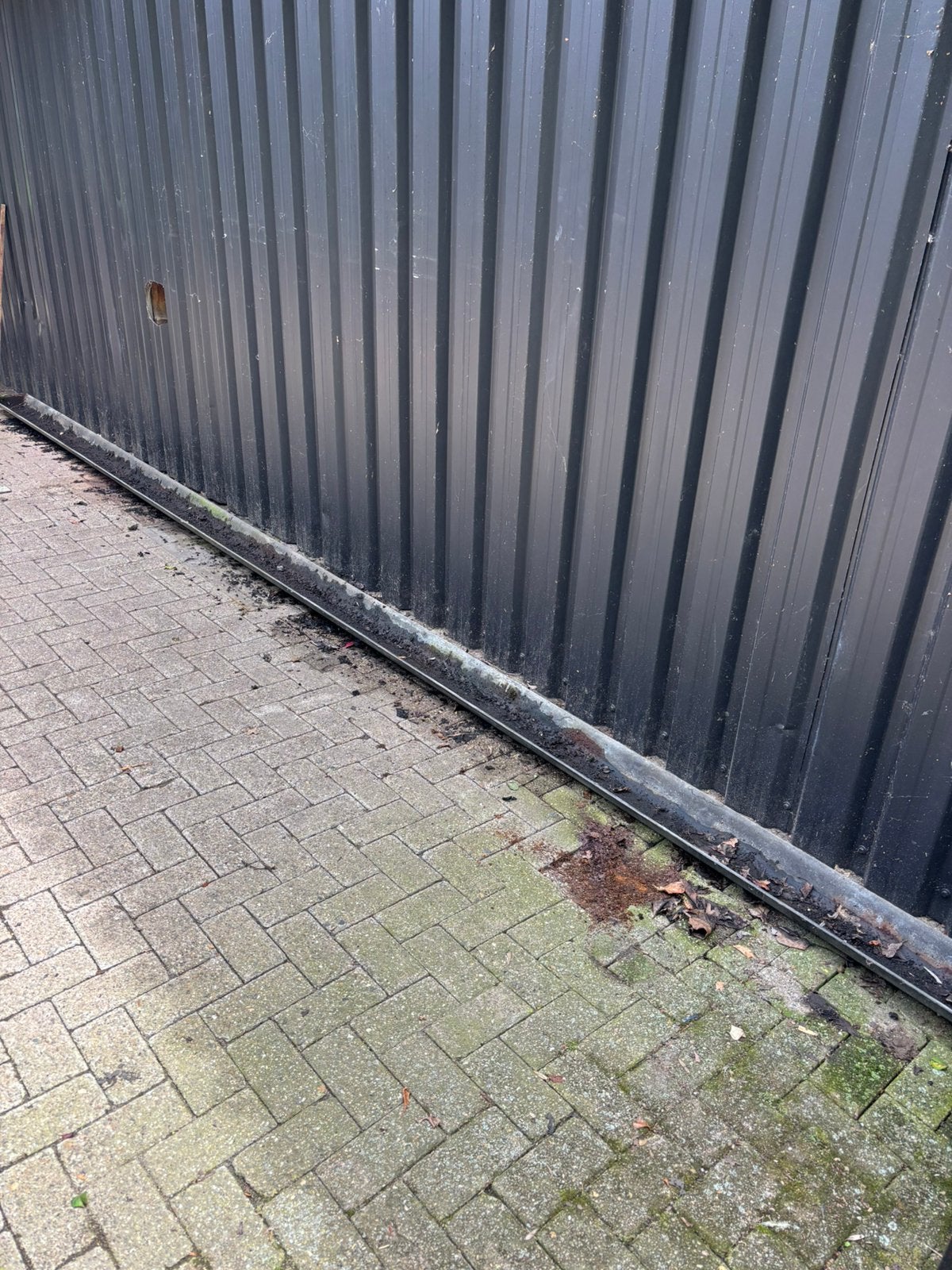 Ijzeren dakgoten 22 cm breed, 8 cm hoog met afvoeren, Ophalen, Gebruikt