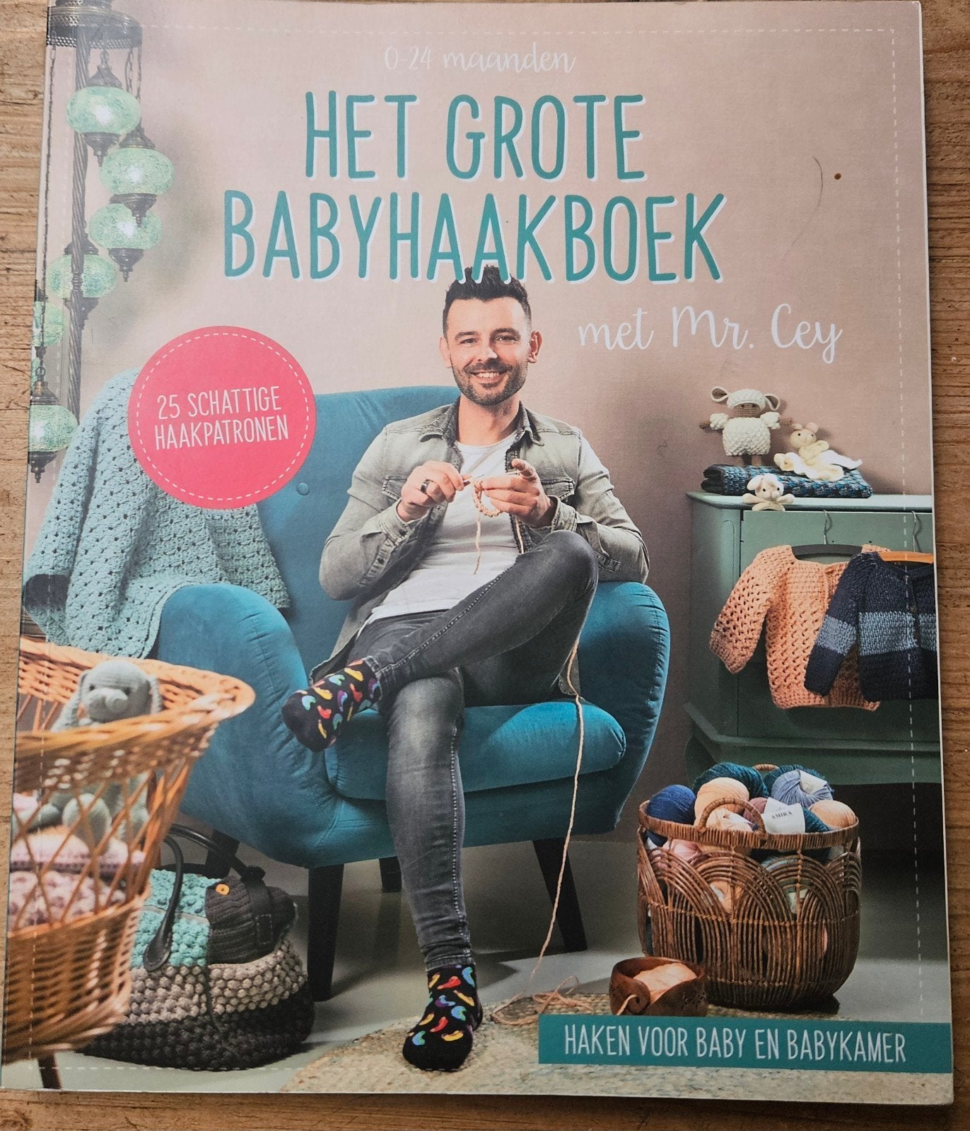 Het Grote Babyhaakboek met Mr. Cey - 25 patronen, Ophalen of Verzenden, Haken, Patroon of Boek
