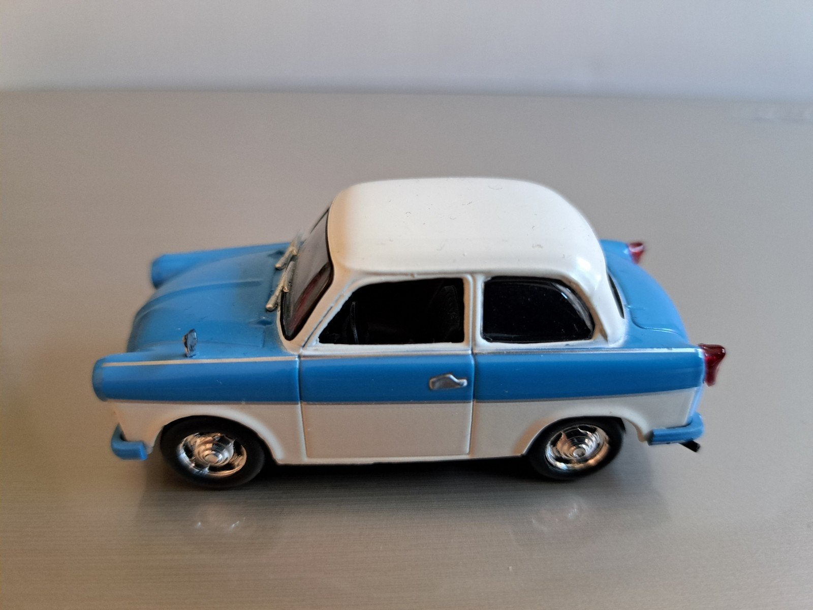 Trabant P50 Limousine 1960 in 1:43, nieuw, Ophalen of Verzenden, Nieuw, Auto, Overige merken