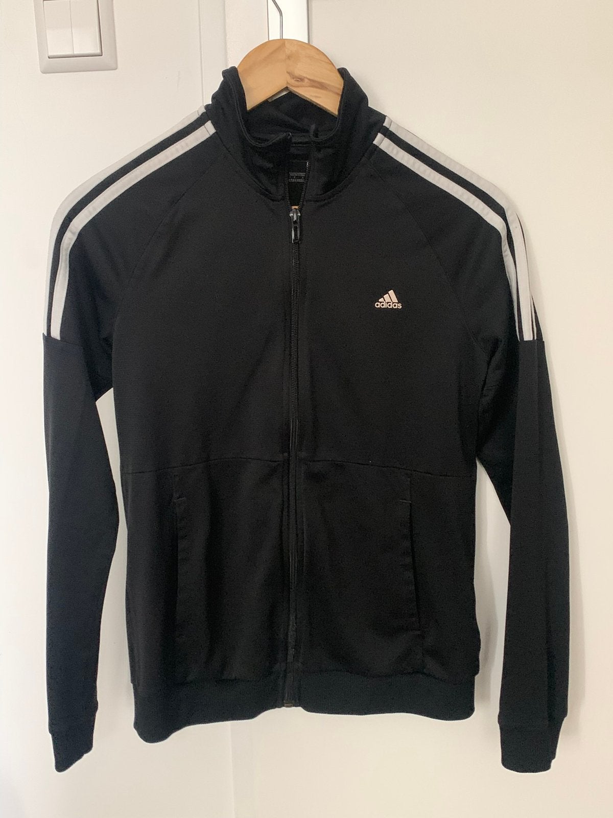 Zwart Adidas jasje, maat S, Ophalen, Zo goed als nieuw, Maat 36 (S), Zwart