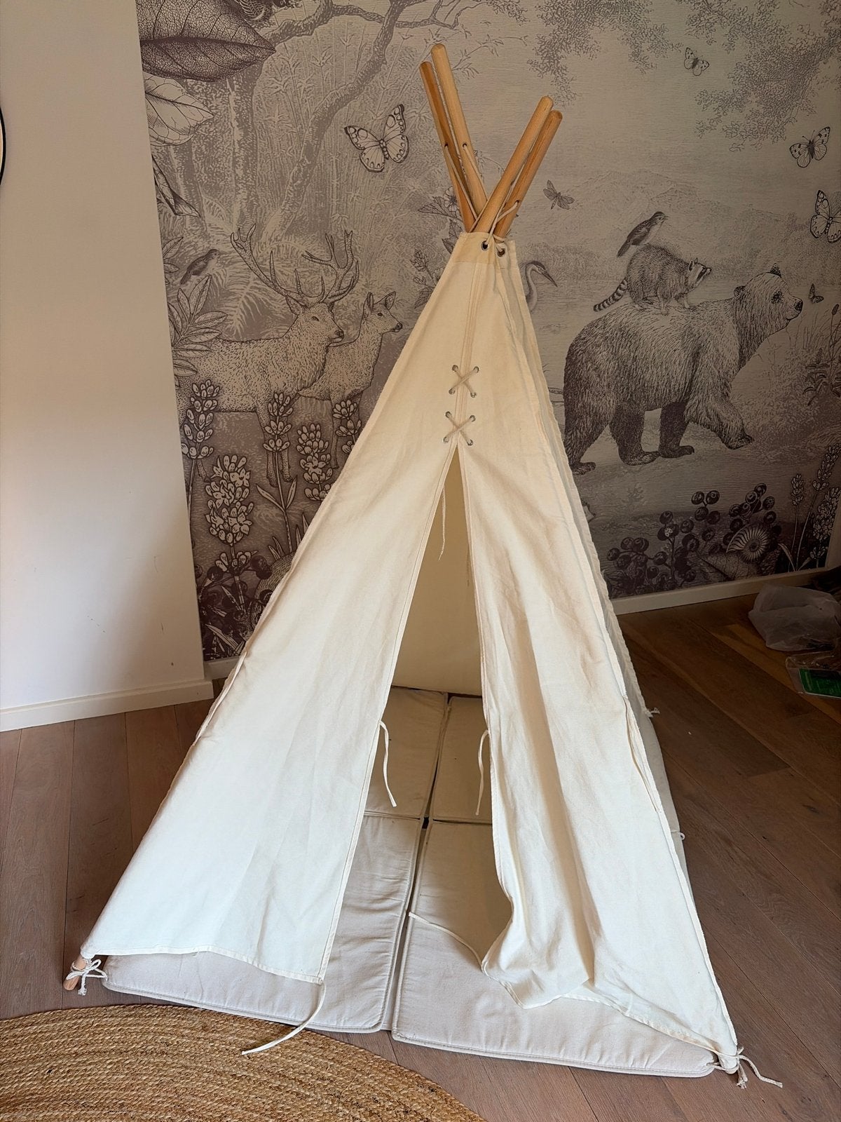Petite Amelie Tipi Tent - 158cm hoog, Ophalen, Zo goed als nieuw, Overige materialen
