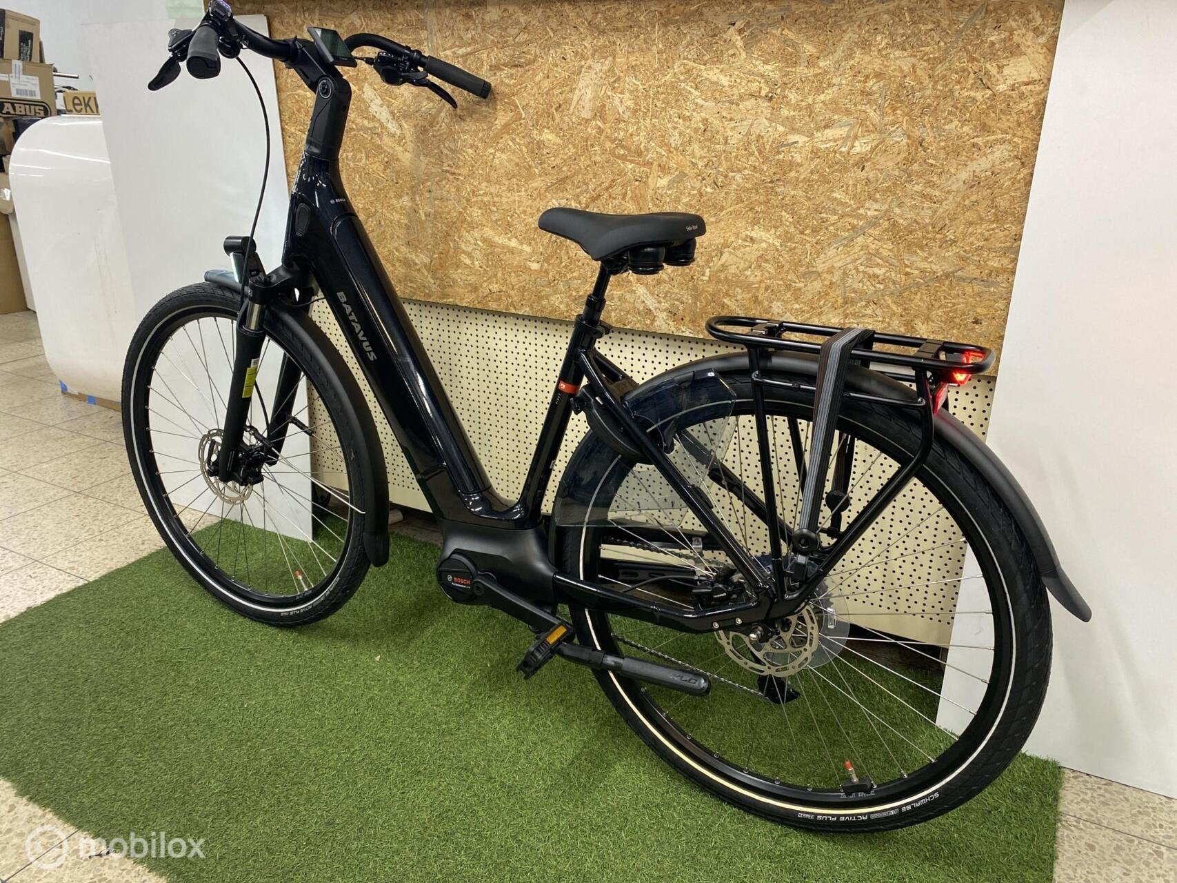 Foto 6 van BATAVUS FINEZ PT E-GO POWER SPORT BOSCH 750WH 48 CM NIEUW