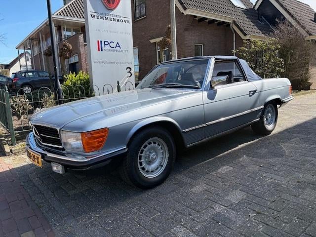 Mercedes-Benz Mercedes 1983 Blauw, Automaat, Achterwielaandrijving, 8 cilinders, 1504 kg