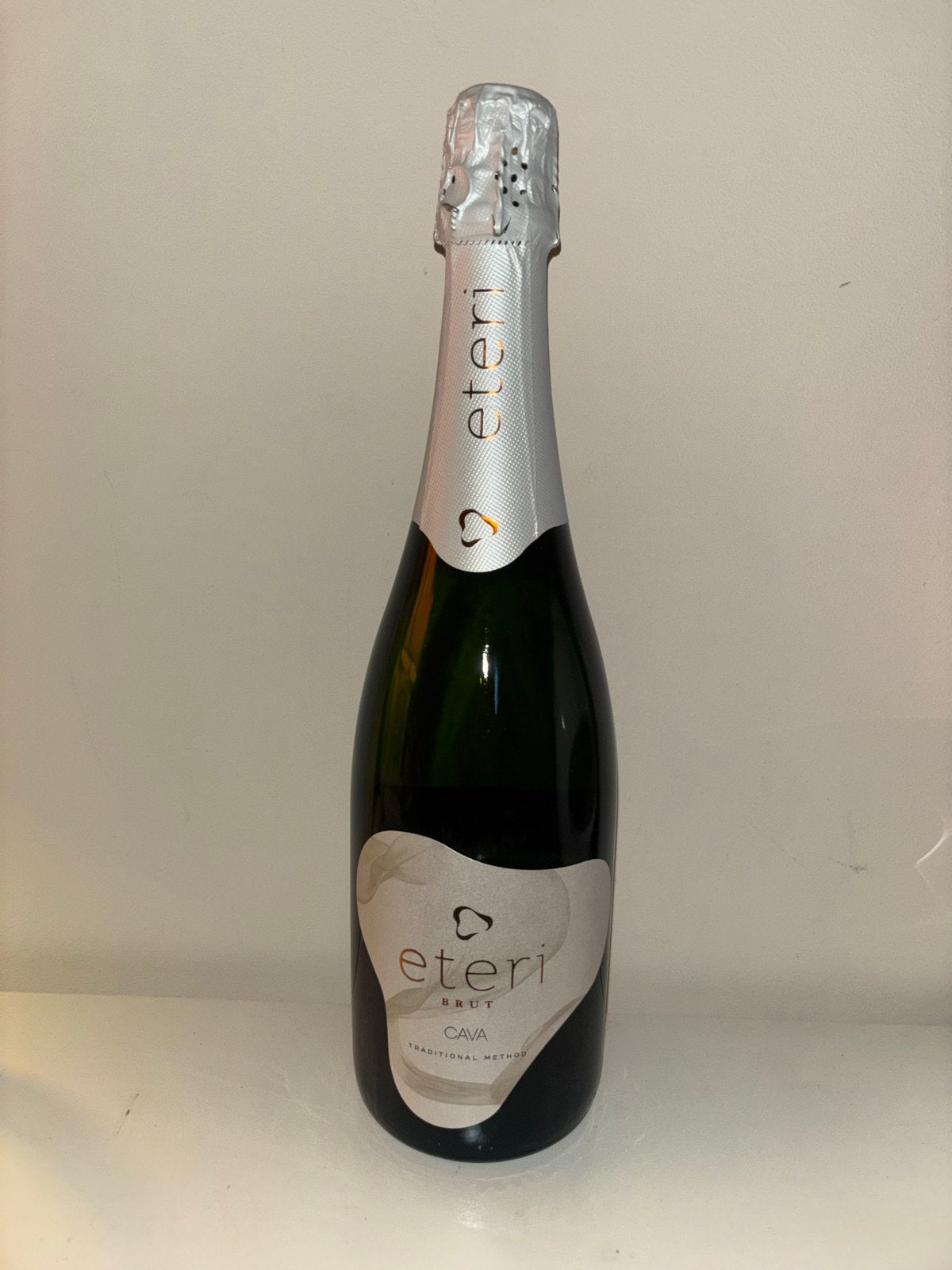 Eteri Brut Cava - Spaanse mousserende wijn, Verzamelen, Ophalen of Verzenden, Nieuw, Spanje, Overige typen