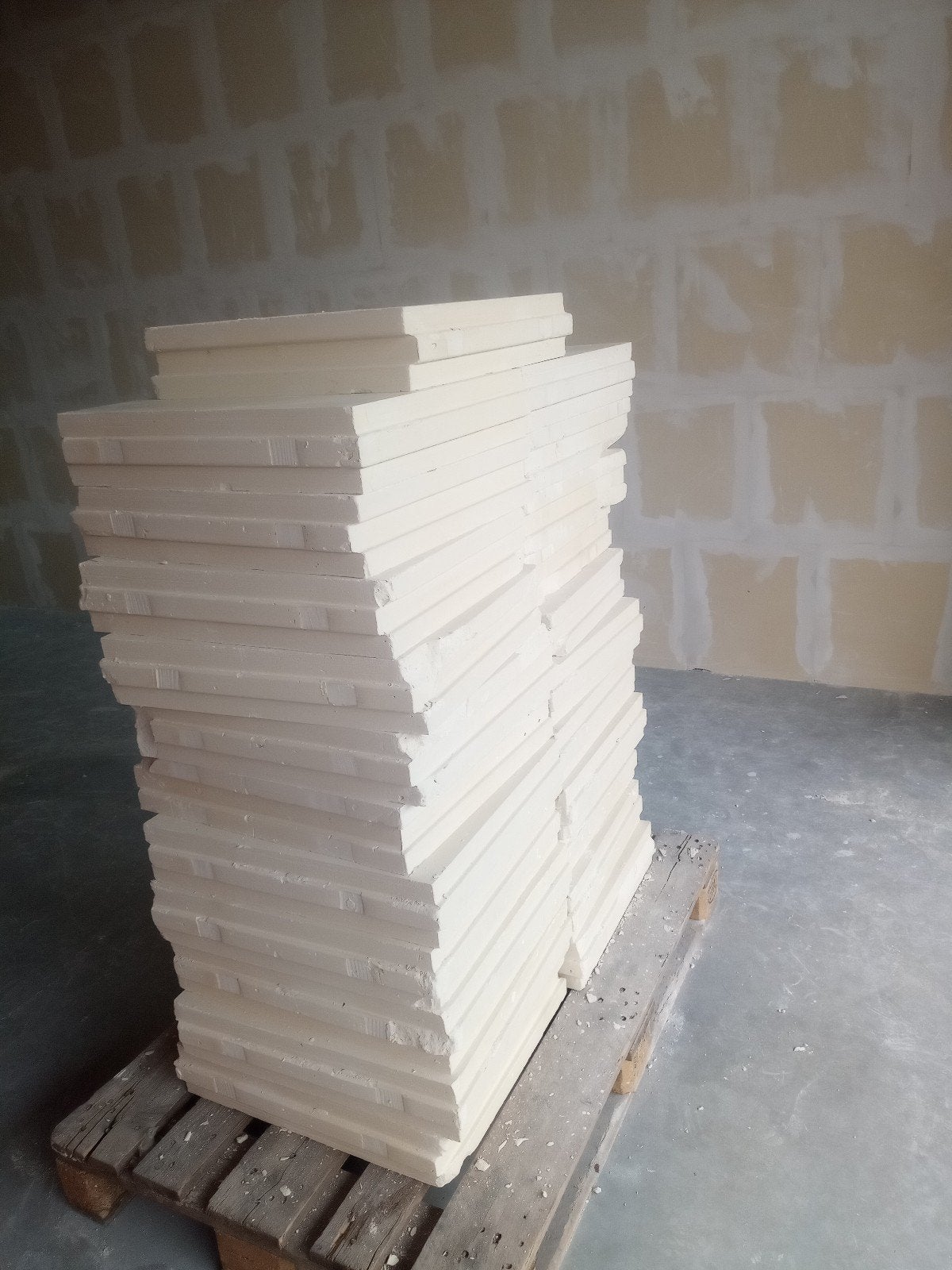 Kalkzandsteen bouwblokken 43,7x6,9x29,8 cm - Per 23 stuks, Doe-het-zelf en Verbouw, Metselstenen, Ophalen