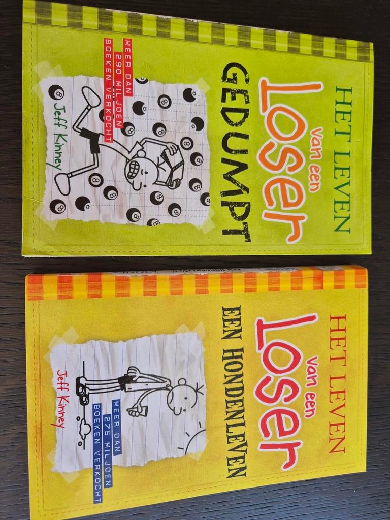 Het Leven van een Loser - Gedumpt & Een Hondenleven, Boeken, Ophalen of Verzenden, Gelezen, Jeff Kinney, Fictie algemeen