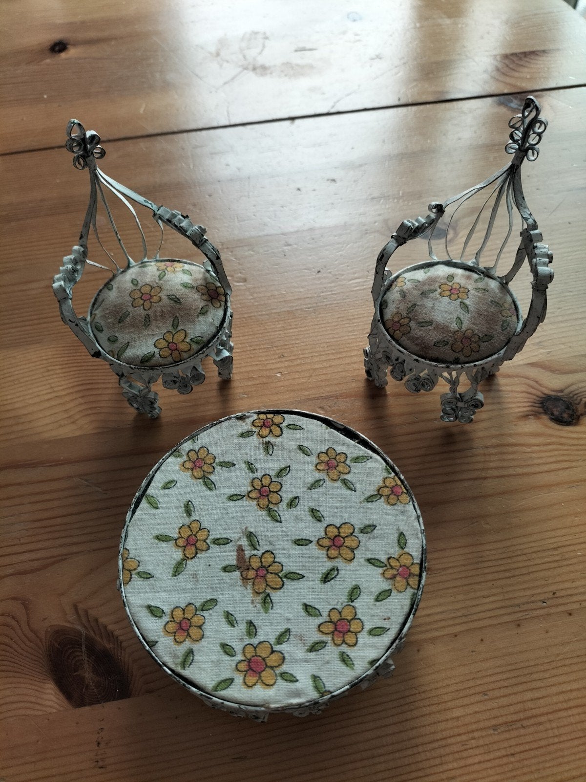 stoeltjes en tafeltje, Ophalen of Verzenden, Poppenhuis