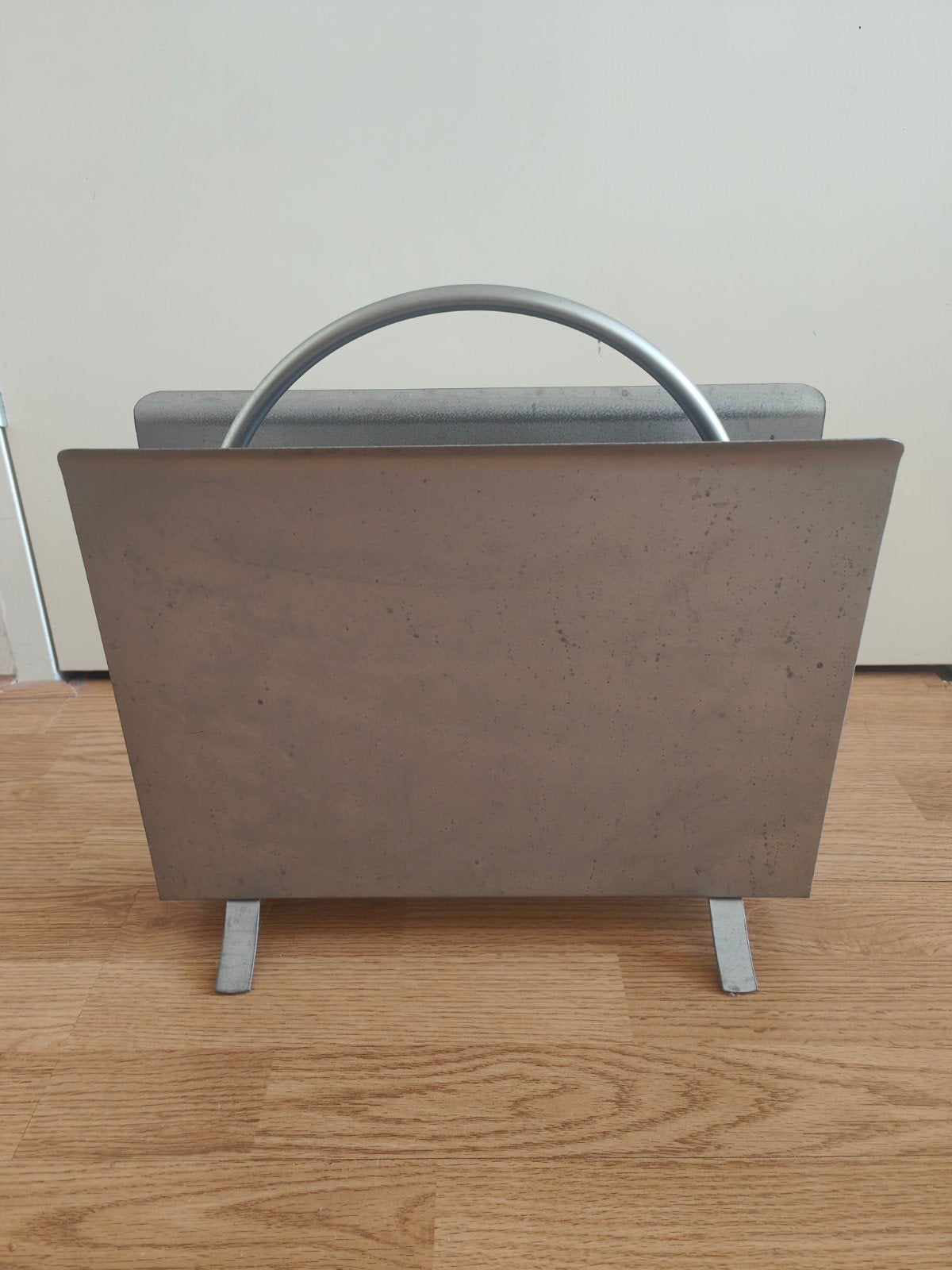 Vintage Gispen Krantenbak - W.H. Gispen Design, Huis en Inrichting, Ophalen, Gebruikt, Modern, Metaal