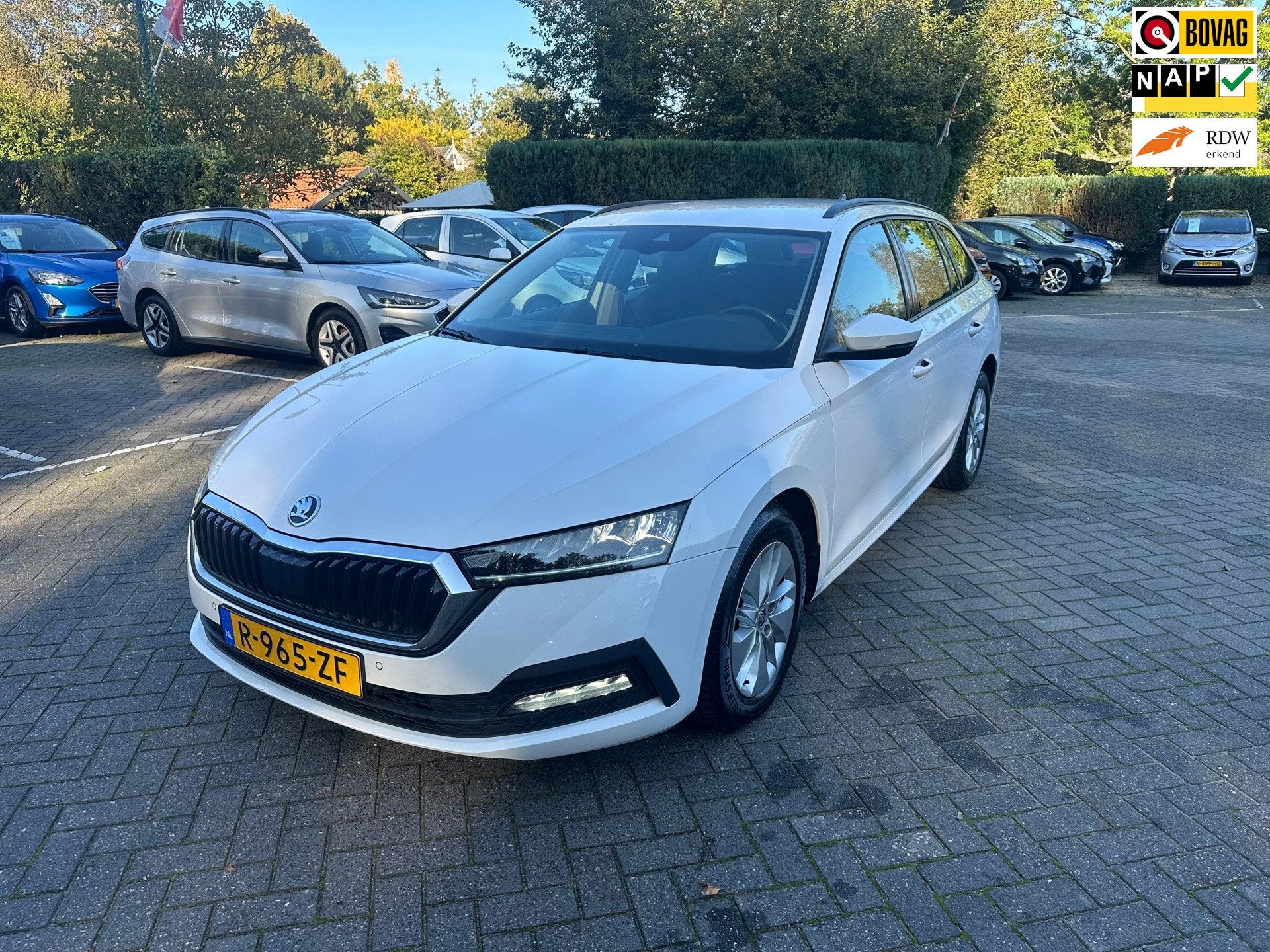 Skoda Octavia Combi 1.0 TSI Business Edition , navigatie , p, Auto's, Voorwielaandrijving, Dealer onderhouden, Euro 6, Wit