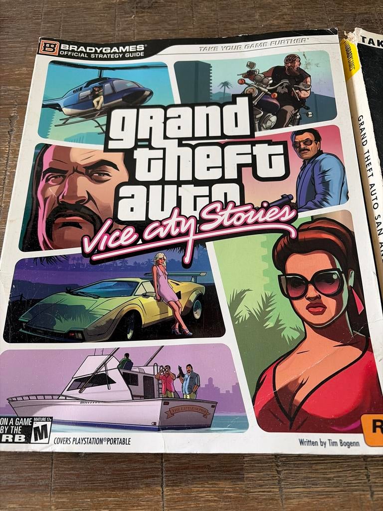 GTA Strategieboeken: Vice City Stories & San Andreas, Ophalen of Verzenden, Gelezen