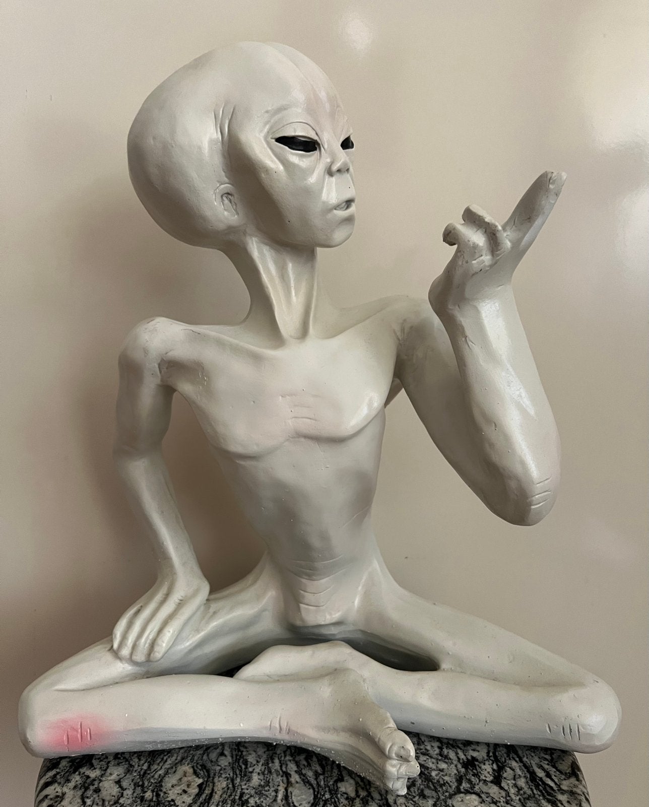 Mediterende Alien zoekt nieuw melkwegstelsel (of woonkamer), Verzamelen, Beelden en Beeldjes, Ophalen, Zo goed als nieuw, Fantasy