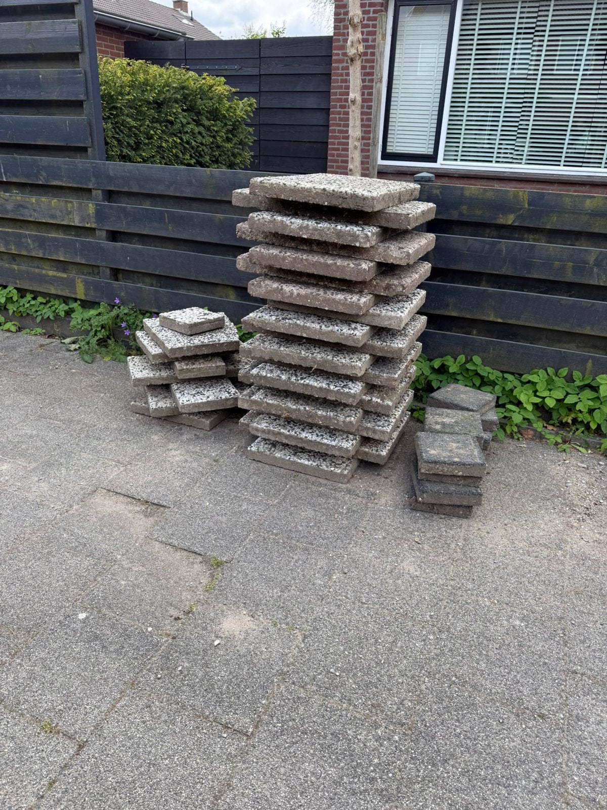 Gewassen grindtegels Gratis, Tuin en Terras, Ophalen, Gebruikt, Beton, Terrastegels