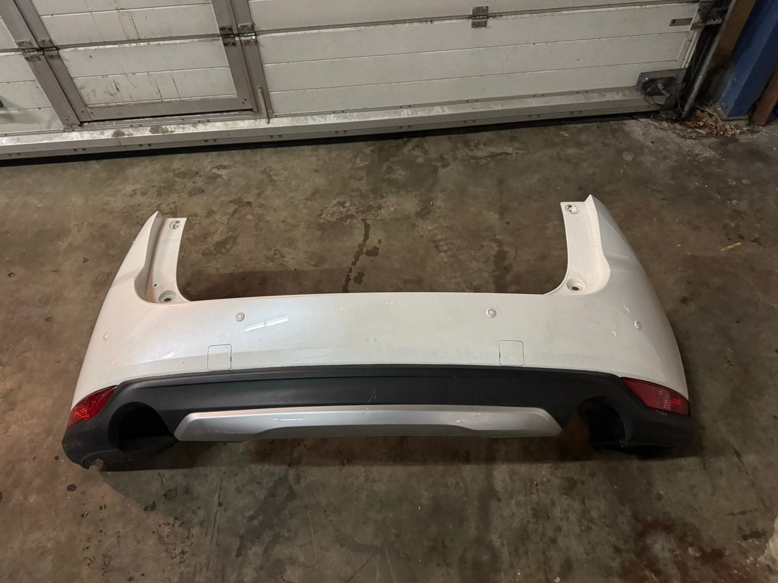 Mazda CX-5 achterbumper 2017 wit met parkeersensoren, Auto-onderdelen, Ophalen, Gebruikt, M, Mazda