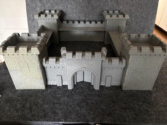 Mighty Fortress Warhammer Fantasy Games Workshop, Hobby en Vrije tijd, Wargaming, Met verf, Gebruikt, Verzenden, Warhammer