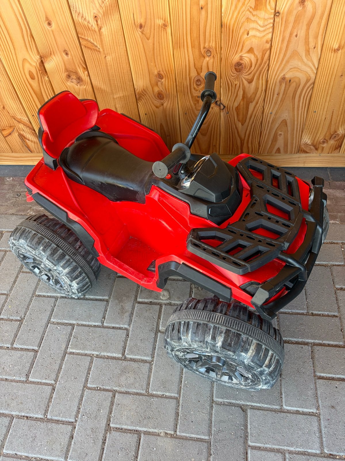 Rode elektrische kinderquad - Gebruikt, Ophalen, Gebruikt