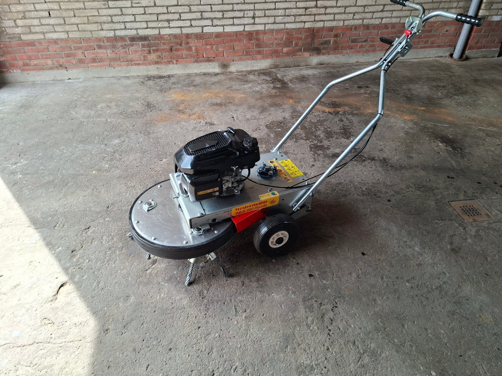 westermann wkb 660 borstelmachine, Tuin en Terras, Ophalen, Gebruikt, 50 cm of meer