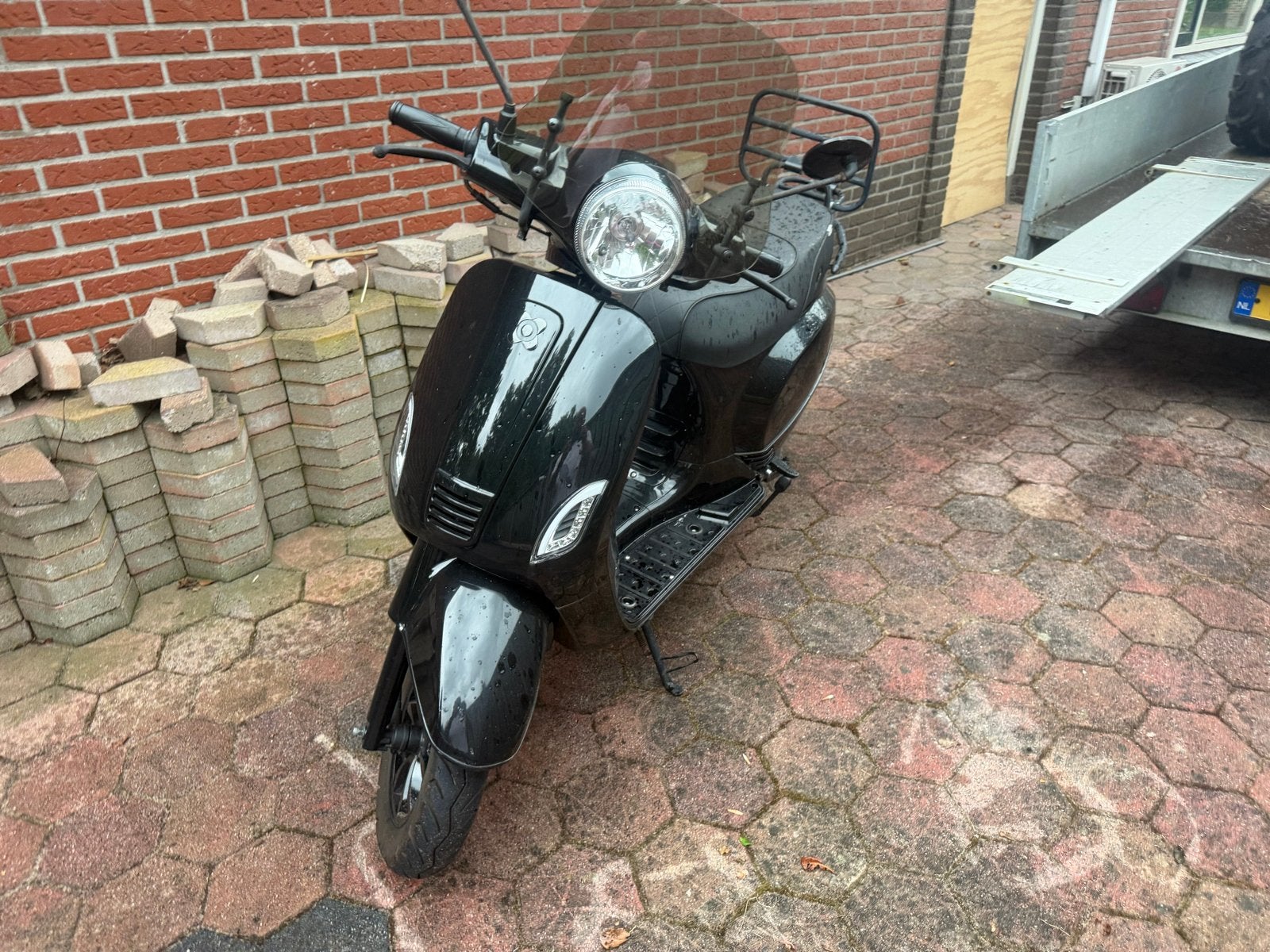 Zwarte AGM Scooter - Zo goed als nieuw, Ophalen, Overige modellen, Zo goed als nieuw, Benzine