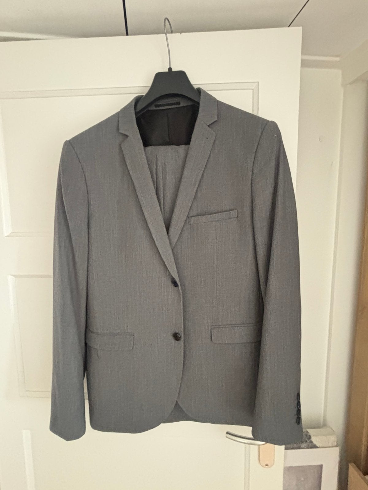 Herenkostuum 52, Kleding | Heren, Kostuums en Colberts, Ophalen of Verzenden, Zo goed als nieuw, Maat 52/54 (L), Grijs