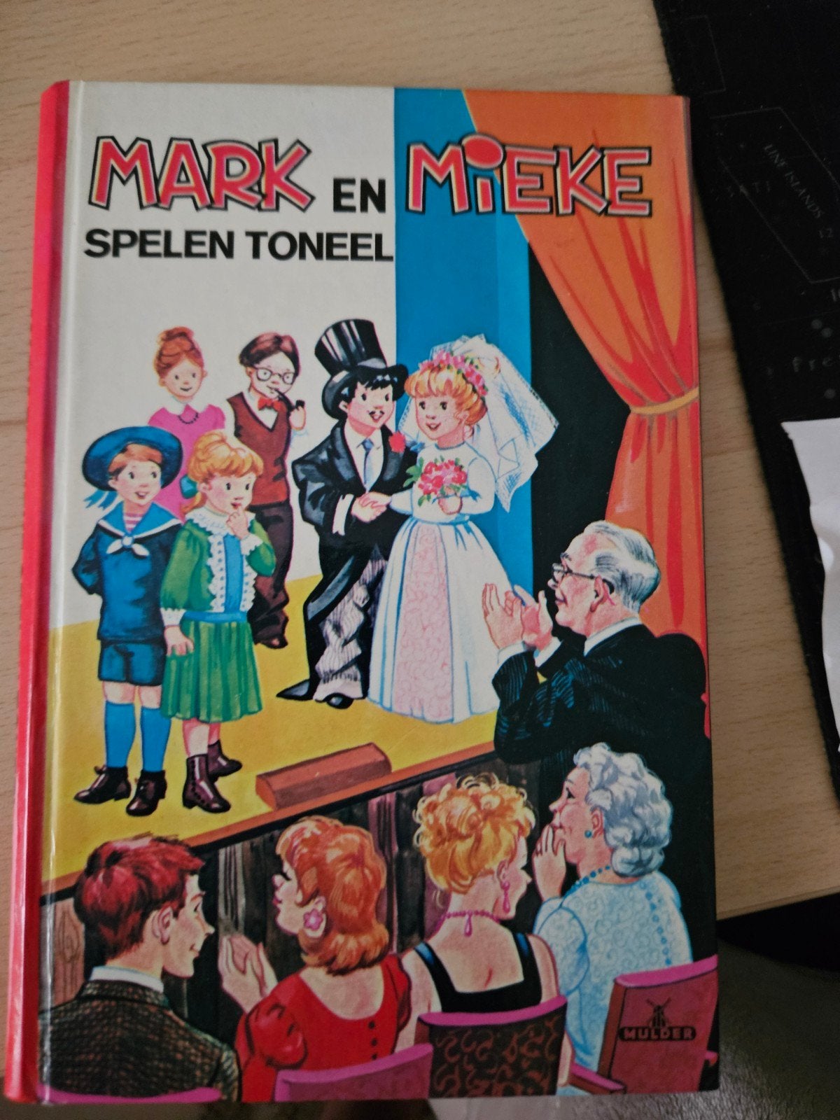 Mark en Mieke Boeken - Spelen Toneel & Helpen Moeder, Boeken, Ophalen of Verzenden, Gelezen, Onbekend (Mulder), Fictie algemeen
