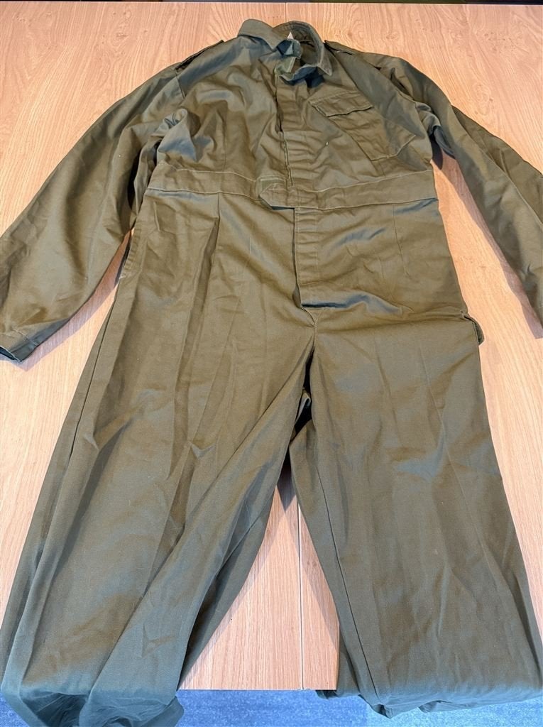 Originele Britse legeroverschotten overalls ingenieur 170/10, Verzenden, Landmacht, Engeland, Embleem of Badge