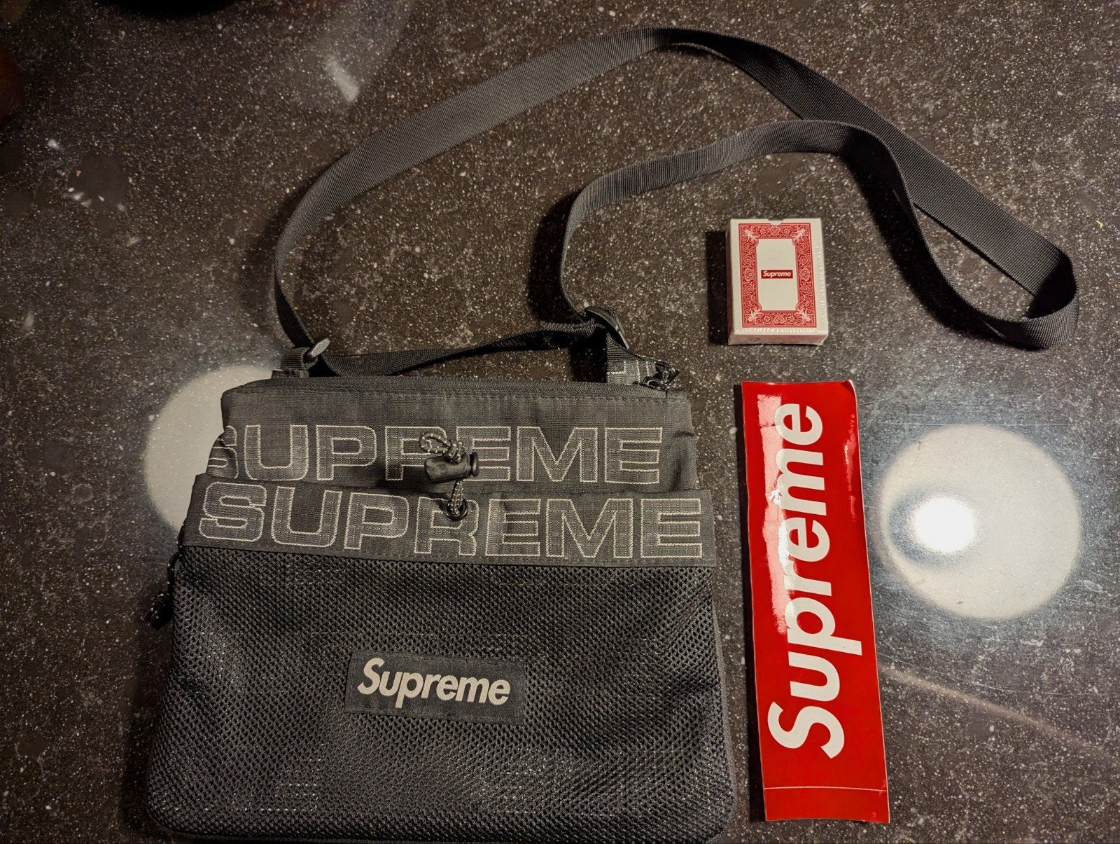 Supreme Side Bag FW21 - Zwart, Sieraden, Tassen en Uiterlijk, Tassen | Schoudertassen, Ophalen of Verzenden, Gebruikt, Zwart, Overige merken