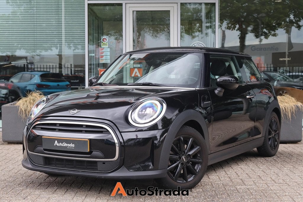 Mini Mini 3-Deurs (f56) 1.5 Business Edition 102pk | Automaa, Gebruikt, Met garantie (alle), 4 stoelen, Leder en Stof