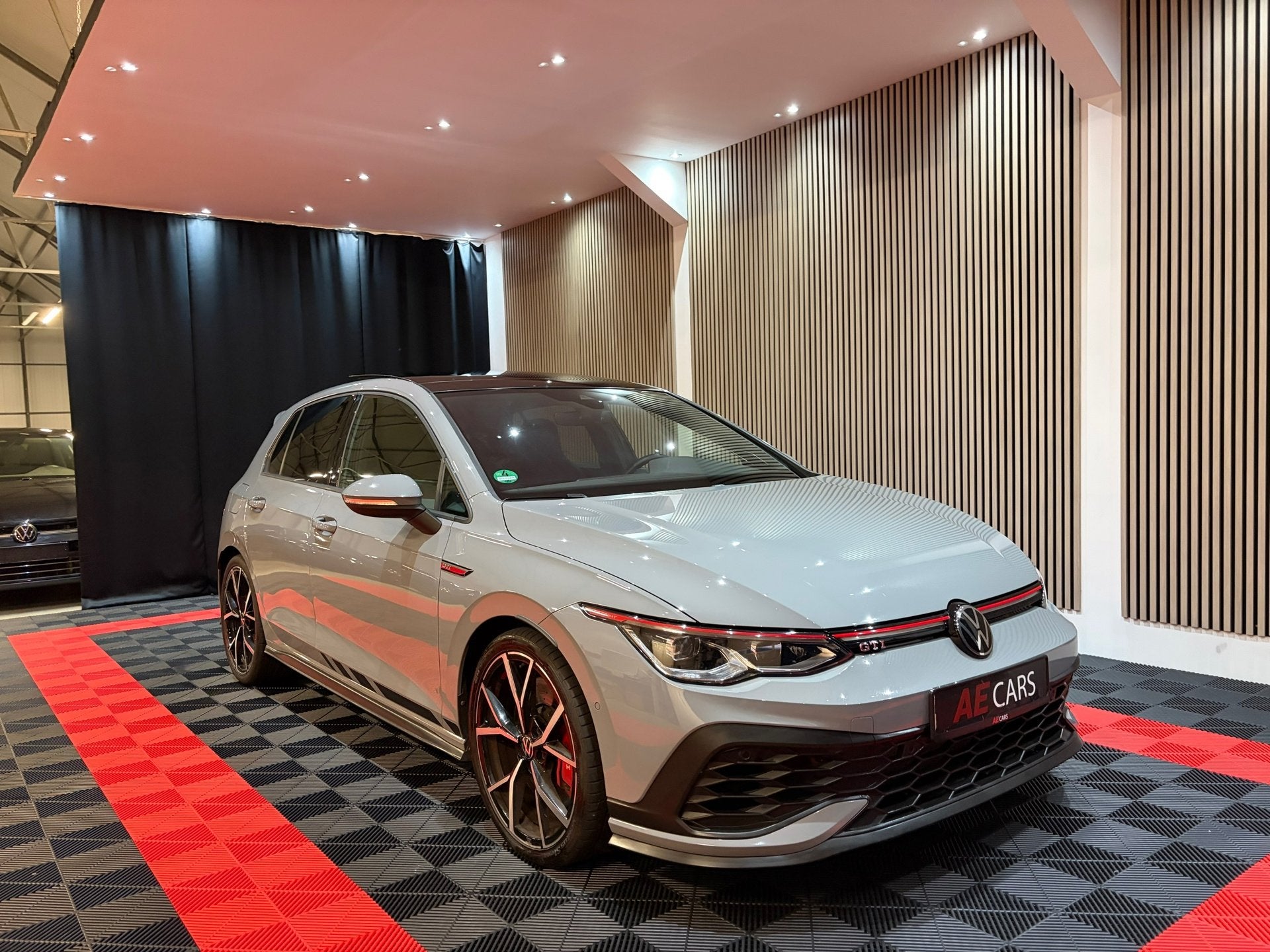 Volkswagen Golf 2.0 TSI GTI Clubsport Pano Camera Keyless AC, Auto's, Gebruikt, 4 cilinders, 1984 cc, Automatische klimaatregeling