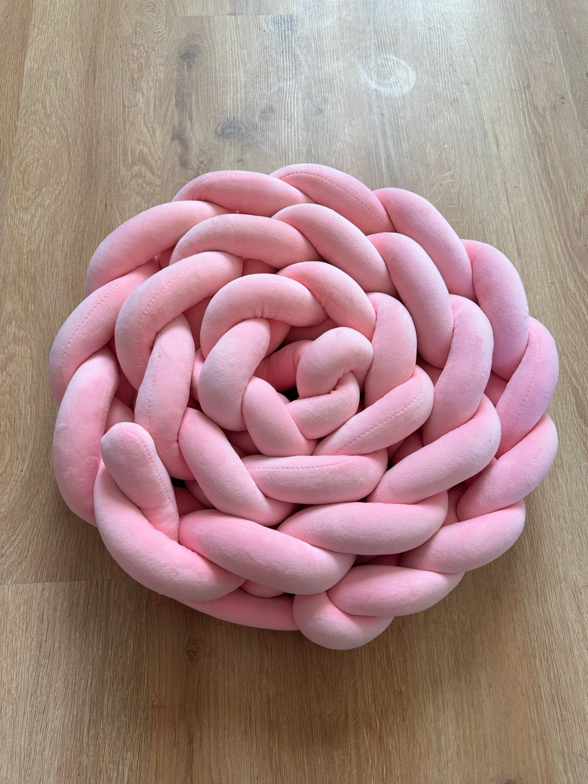 Roze gevlochten sierkussen/stootbumper - Zo goed als nieuw, Ophalen, Zo goed als nieuw, Overige typen