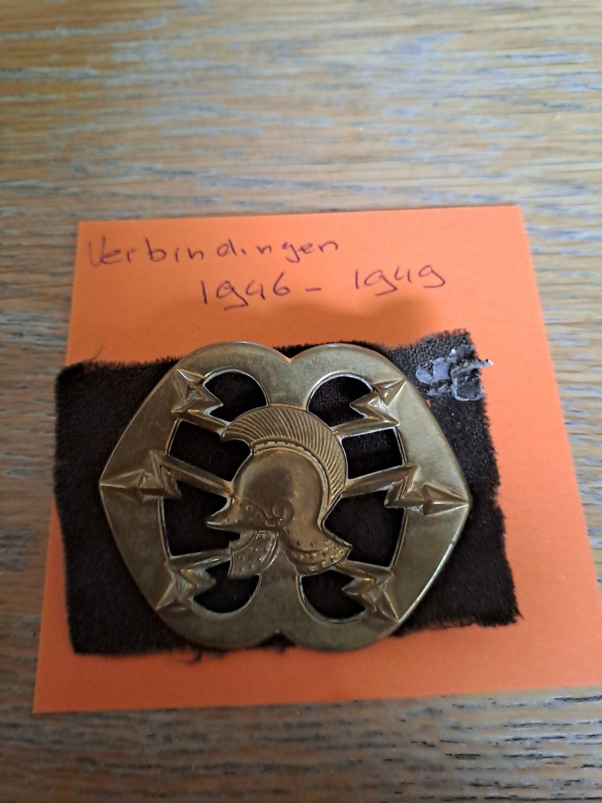 Militair embleem Verbindingen 1946-1949, Nvr, Ophalen of Verzenden, Nvt, Nvt