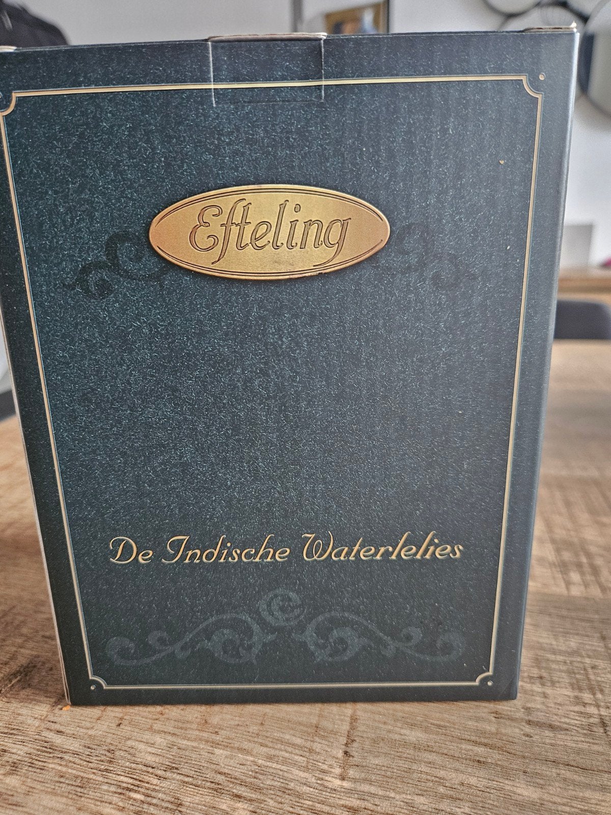 Efteling De Indische Waterlelies beeldje onder stolp, Verzamelen, Ophalen of Verzenden, Zo goed als nieuw, Beeldje of Poppetje