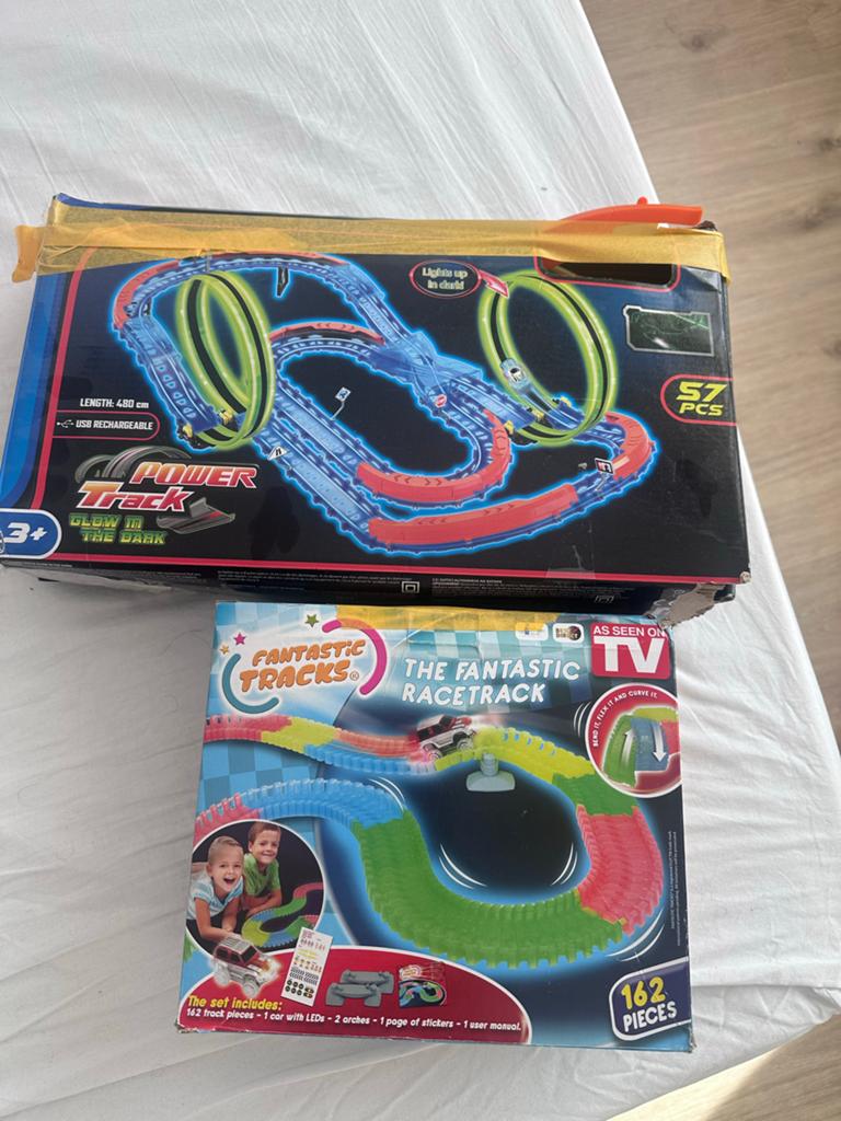 2 Racebanen: Power Track & Fantastic Tracks, Overige merken, Ophalen of Verzenden, Met looping, Elektrisch