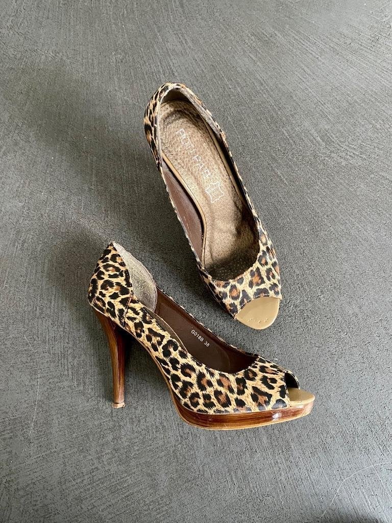 J77 Poti Pati maat 38 pumps schoenen hak bruin/beige/zwart, Beige, Ophalen of Verzenden, Zo goed als nieuw, Poti Pati