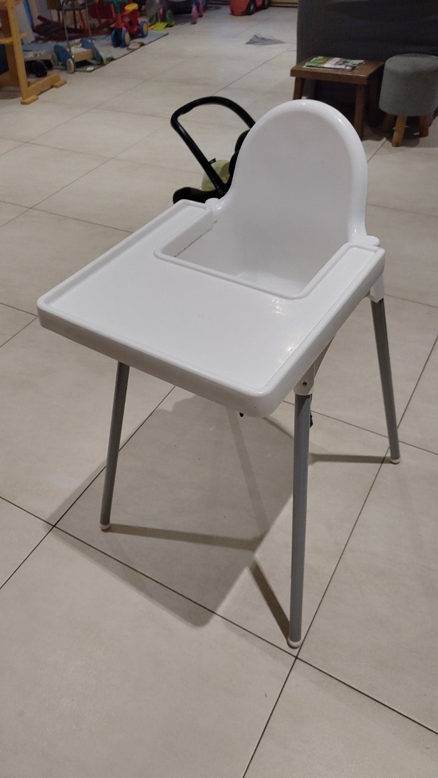 Ikea kinderstoel met riempjes, Ophalen, Gebruikt, Overige typen, Afneembaar eetblad