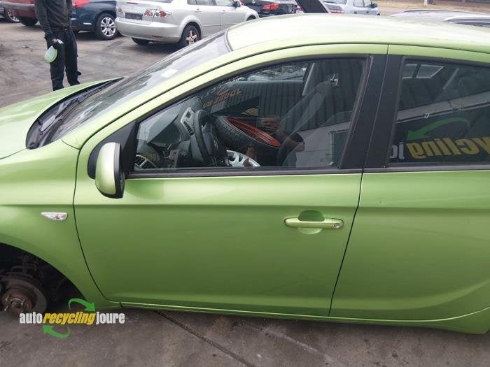 Portier 4Deurs links-voor van een Hyundai I20 (TK), Gebruikt, -, Deur, -