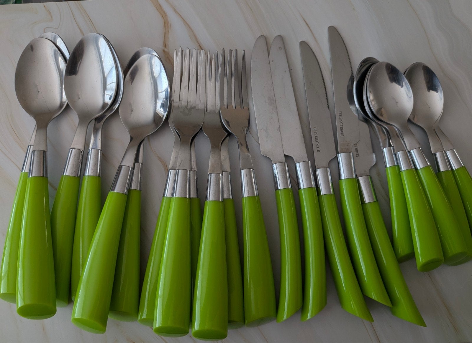 Bestekset RVS met groene handvatten - 23-delig, Gebruikt, Bestekset, Overige typen, Onbekend